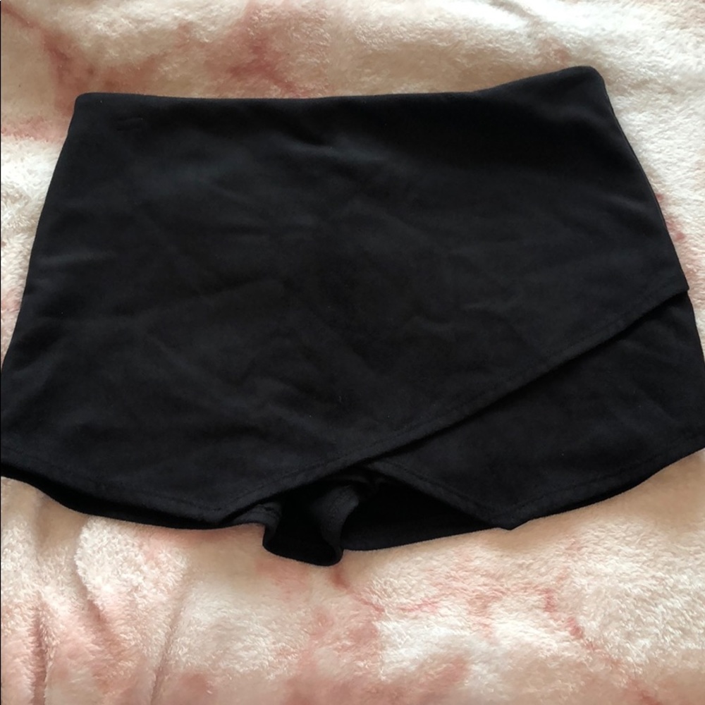 Black velvet envelope skort skirt/shorts